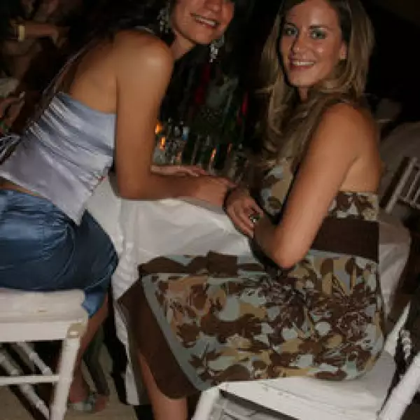 Claudia de Juanbeiz, Ana del Val