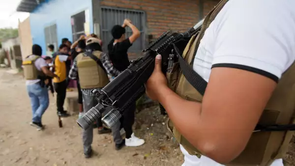 FILE PHOTO: Honduras declares national emergency over gang extortions