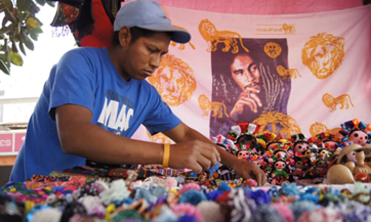 Los bajos salarios en México han hecho que 2 de cada 3 personas subsistan en la informalidad, según el INEGI. (Foto: Cuartoscuro)