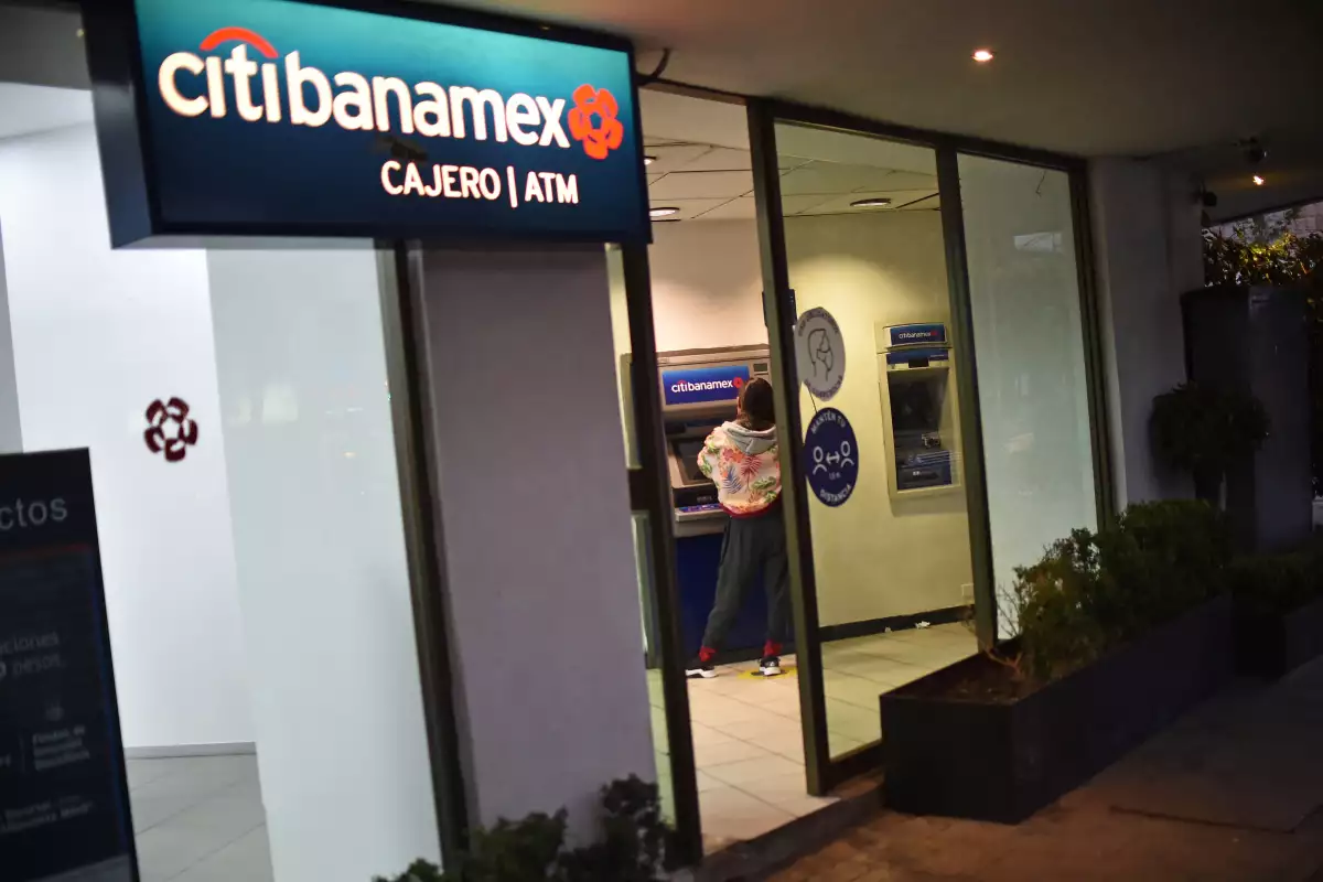 NUbank no compra a Banamex