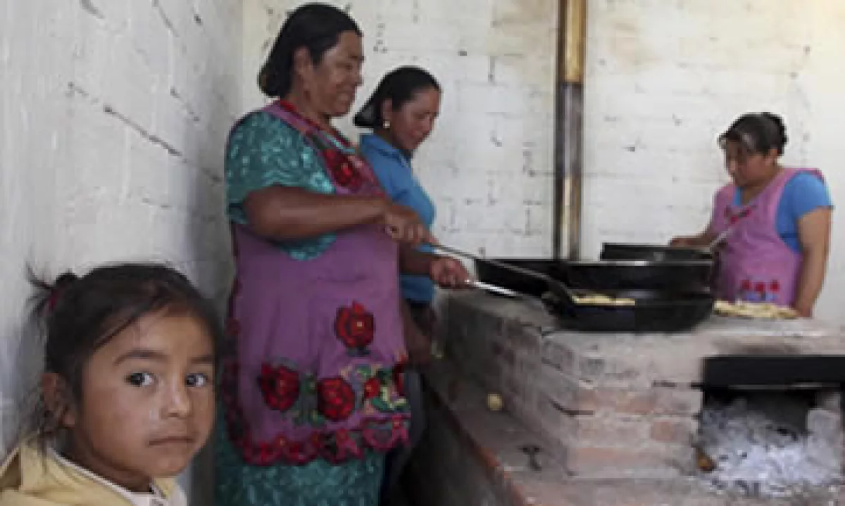 En dos años, el número de mexicanos que padecen pobreza se elevó. (Foto: Cuartoscuro )