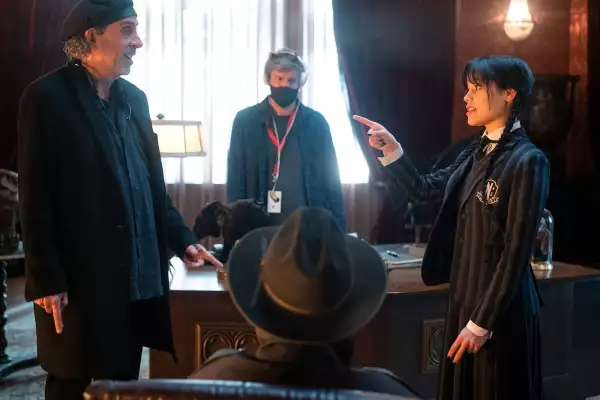 jenna_ortega_tim_burton.jpg