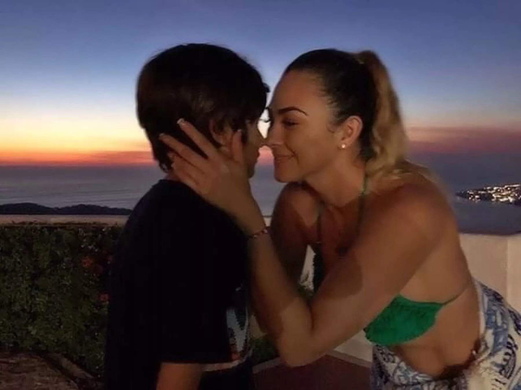 Aracely Arámbula y su hijo Miguel