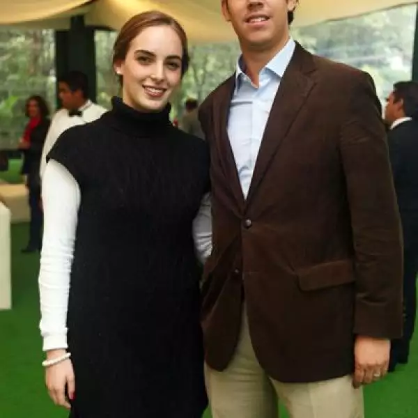 Regina Pieck,Diego Durán