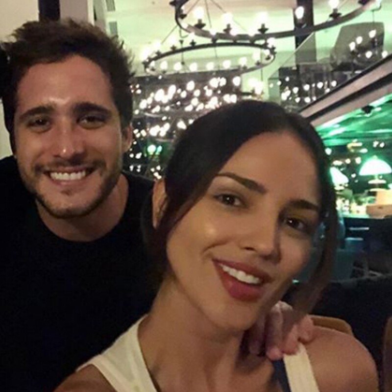 Diego Boneta y Eiza González