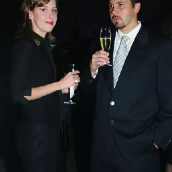 Luz Arredóndo, Valentín Hernando