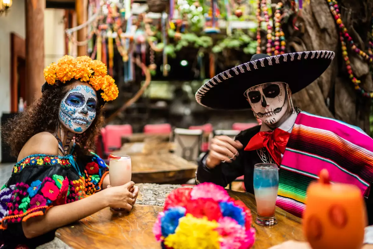 Portrait of a couple celebrating the day of the dead