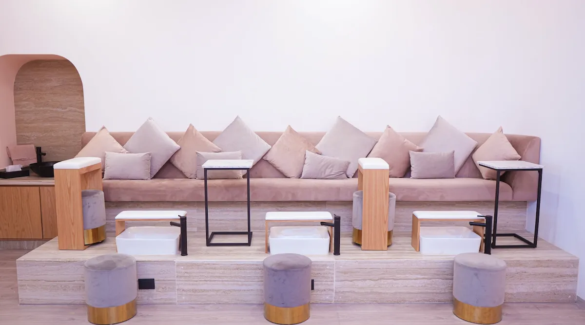  Canela Nail Bar pedicure 