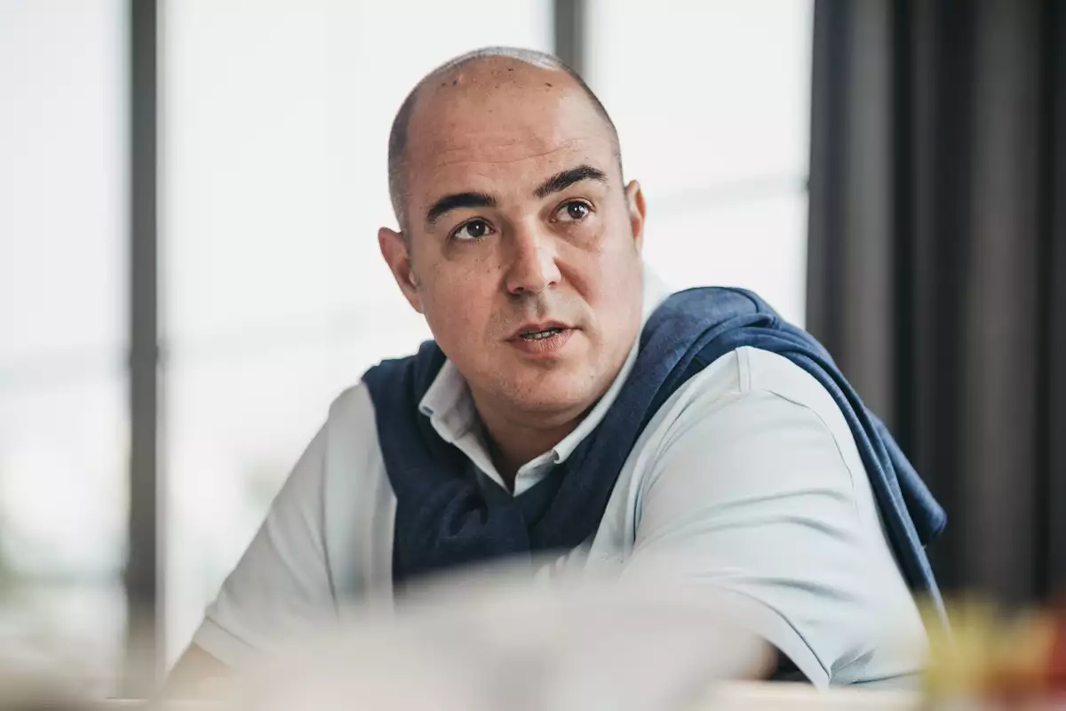 Fernando Aboitiz.jpg