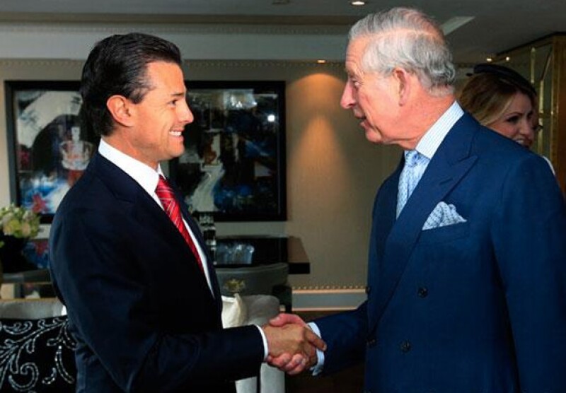 El presidente mexicano con Carlos de Gales.