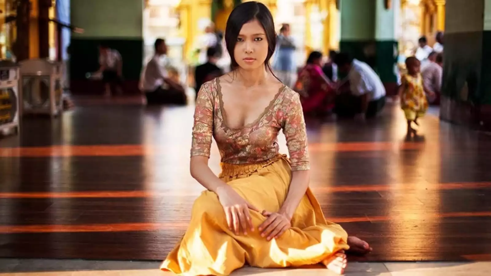 mujer myanmar