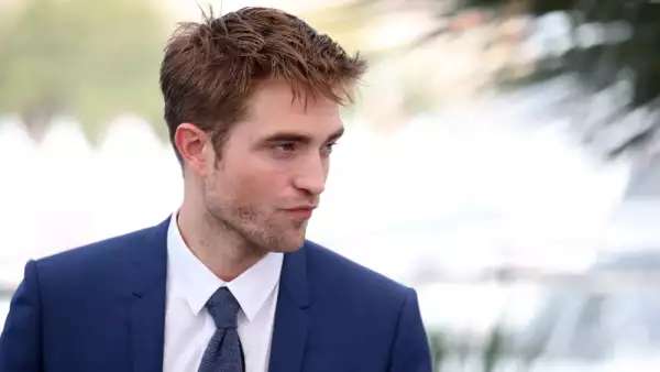 Robert Pattinson