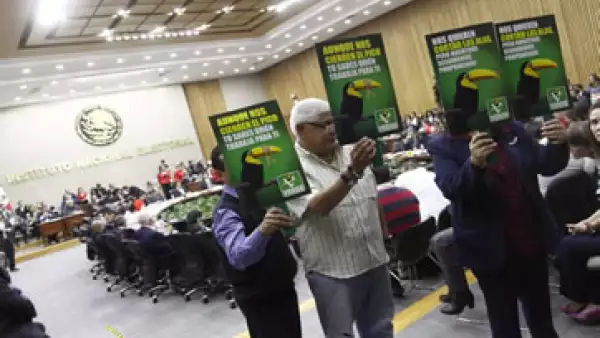 La Sala Especializada propuso sancionar en total a 44 personas morales que participaron en la difusión de estos spots. (Foto: Cuartoscuro )