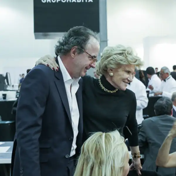 Lis Peyrelongue y Viviana Corcuera