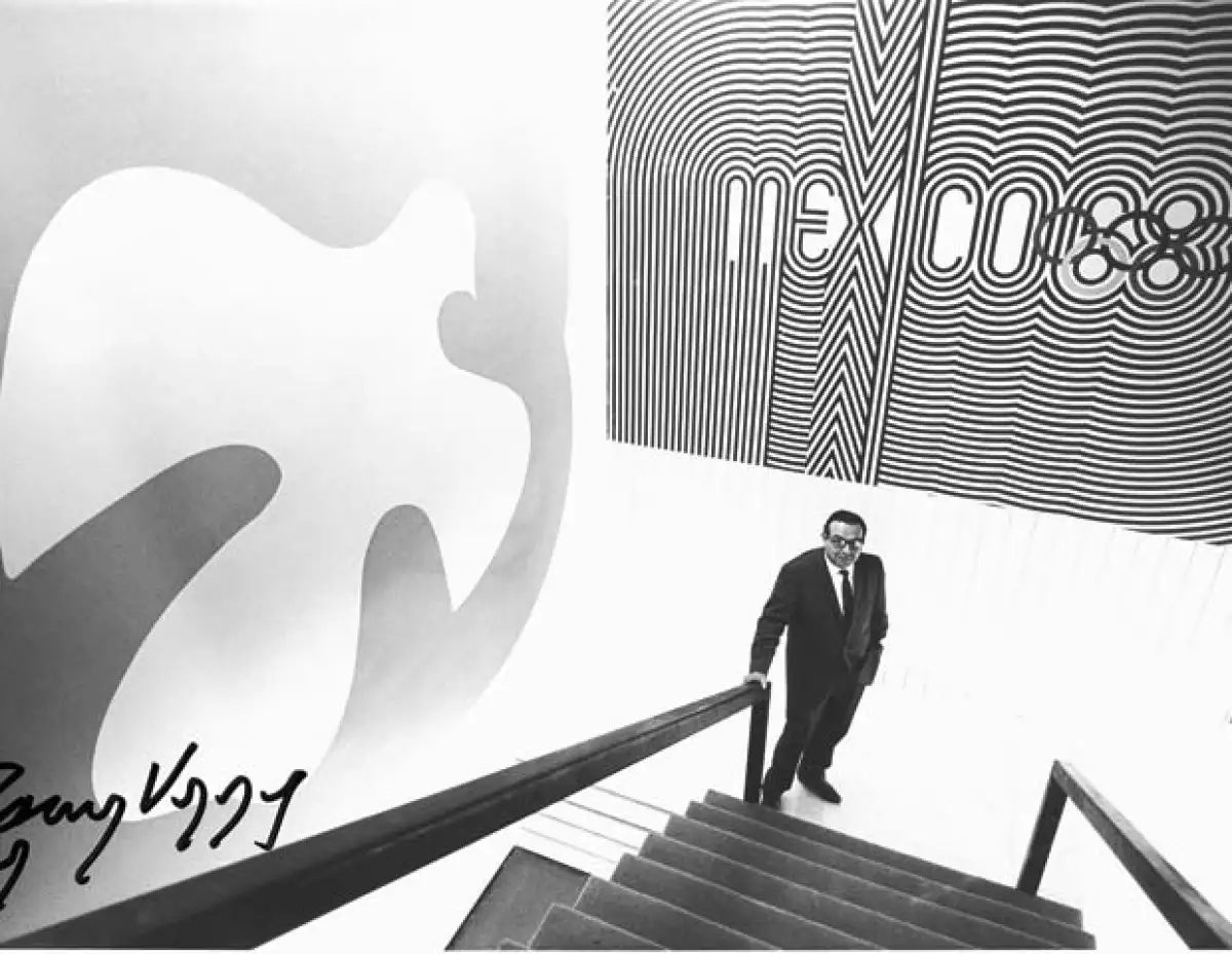 En 1968 el arquitecto fue nombrado Presidente del Comité Organizador de los Juegos Olímpicos y hasta la fecha sigue perteneciendo al Comité y es invitado todos los años a las Olimpiadas.