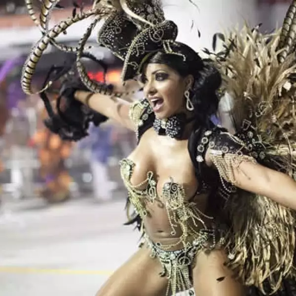 desfile del carnaval de brasil