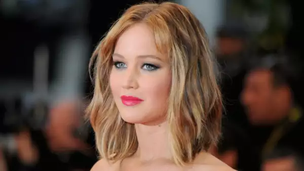 Forbes lanzó el listado anual de las celebridades mejor pagadas en la industria del cine y por segundo año consecutivo Jennifer Lawrence encabeza la lista.