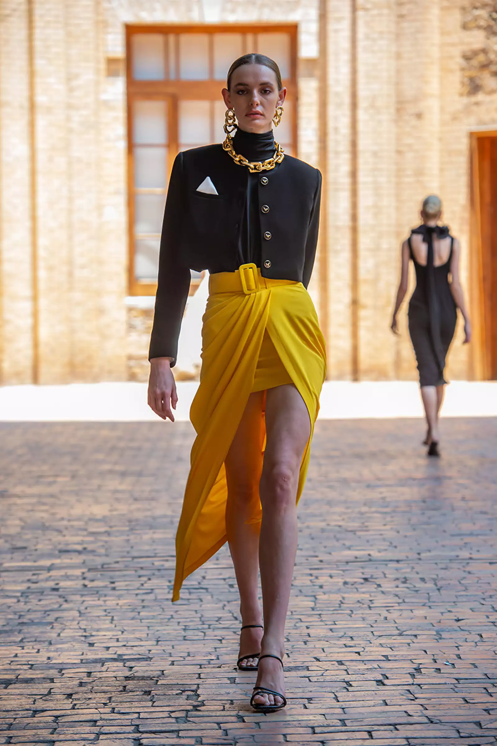 fashion-week-monterrey-cancino-alfredo-martinez-6.jpg