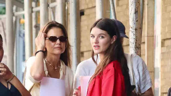 PREMIUM EXC Suri Cruise, Katie Holmes