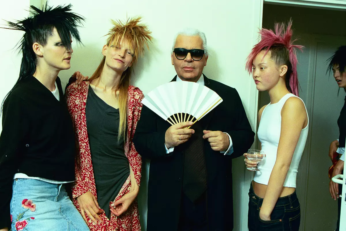 karl lagerfeld libro backstage chanel
