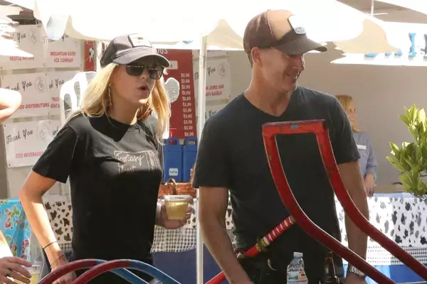 Anna Faris y Michael Barret