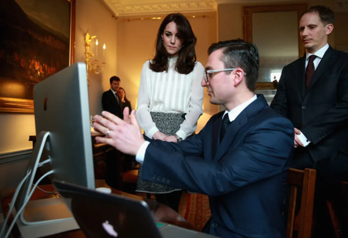 Kate fue la redactora del periódico por un día.