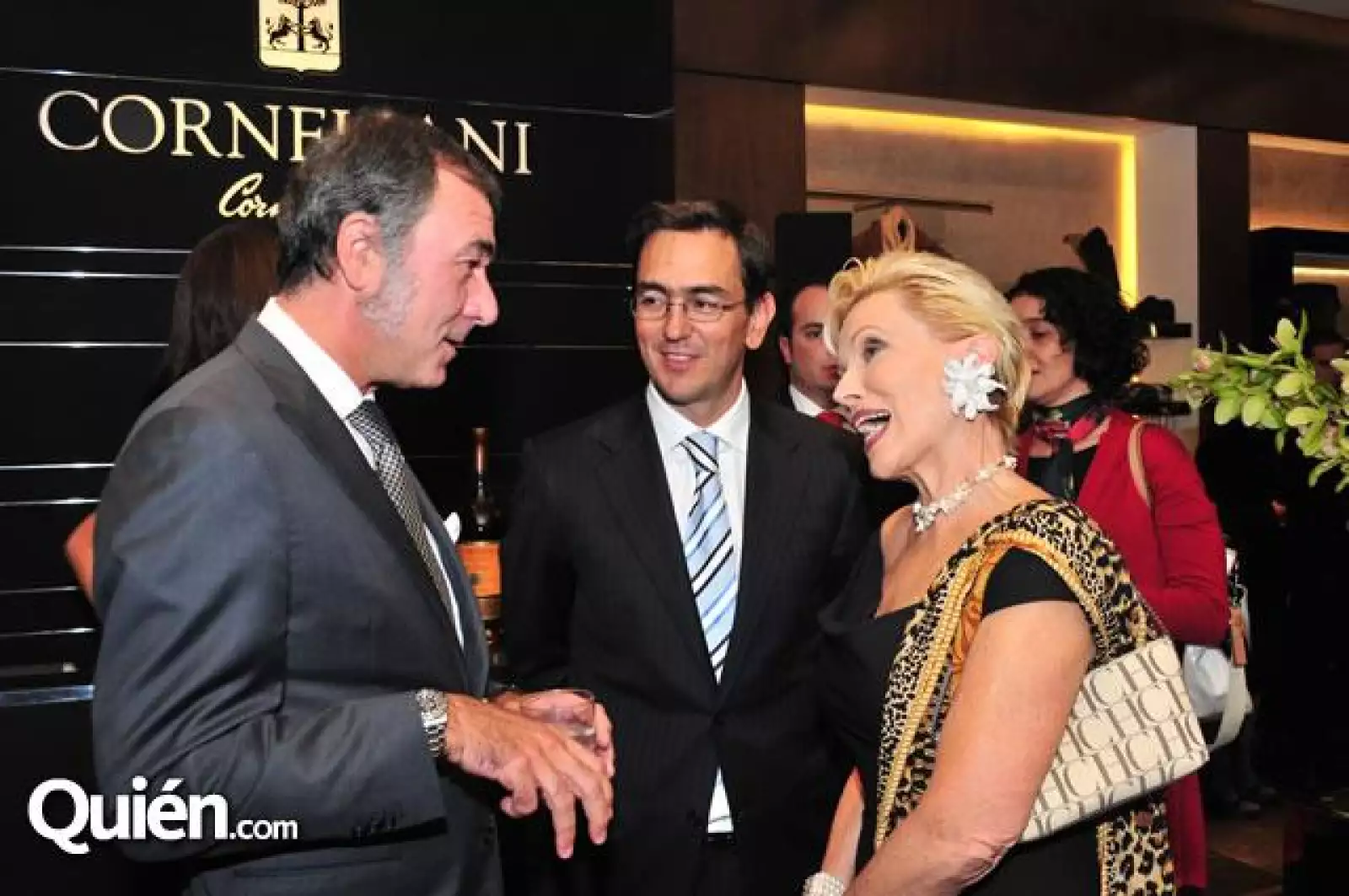 Cristiano Corneliani,José Araujo y Raquel Bessudo