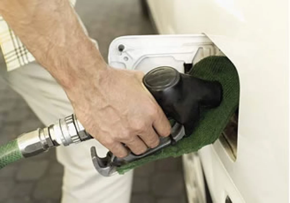 Los autos hatchback ofrecen un desempeño directamente proporcional a su consumo de gasolina y son ideales para todas las actividades. (Foto: Jupo iter Images)