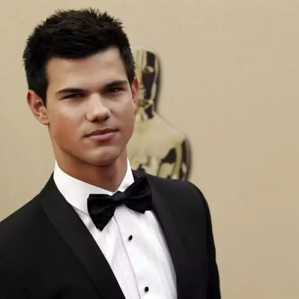 Taylor Lautner