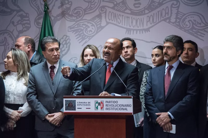 Diputados priistas