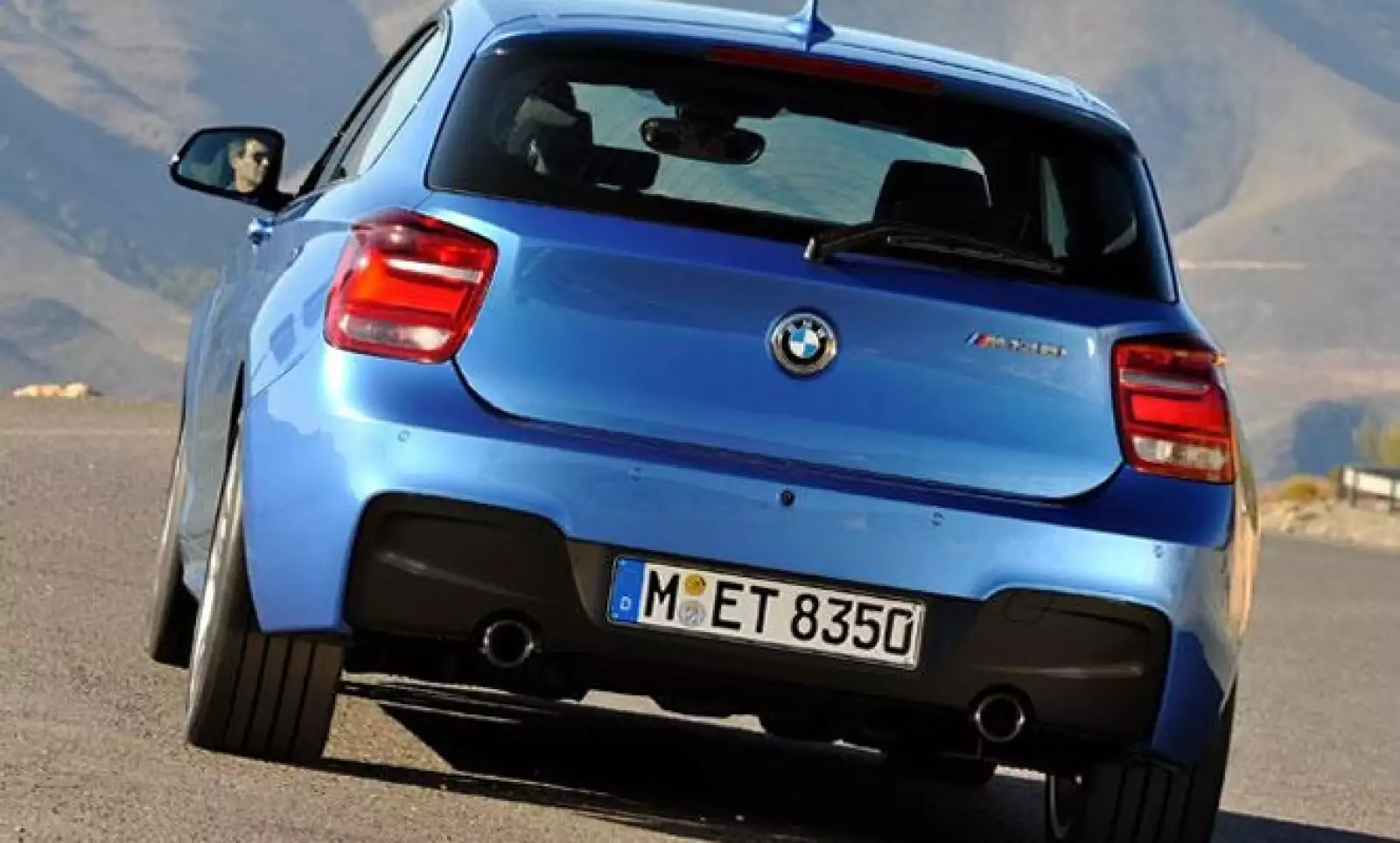 La marca alemana presentó el modelo más deportivo de la serie con un motor de seis cilindros y 320 caballos de vapor.