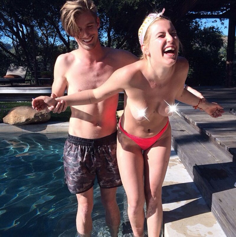 Scout Willis mostró sus bubis en una imagen que compartió su hermana Tallulah en Instagram.