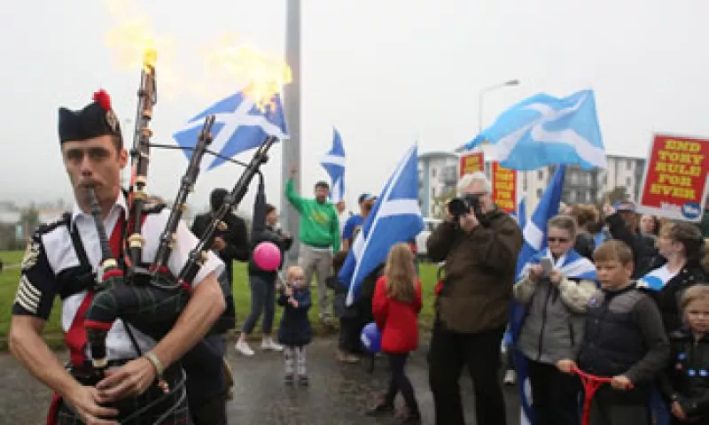 Los sondeos muestran que 600,000 votantes seguían indecisos antes de que abrieran las urnas. (Foto: Reuters)