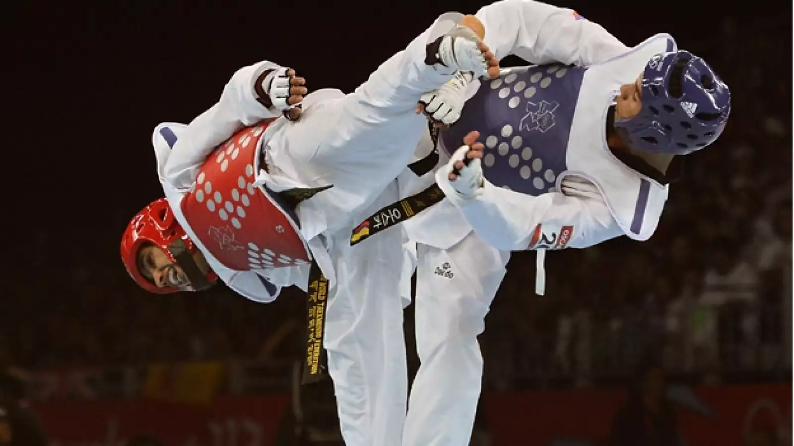 competidores de taekwando