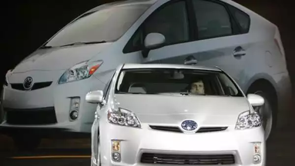 toyotaprius2_ap