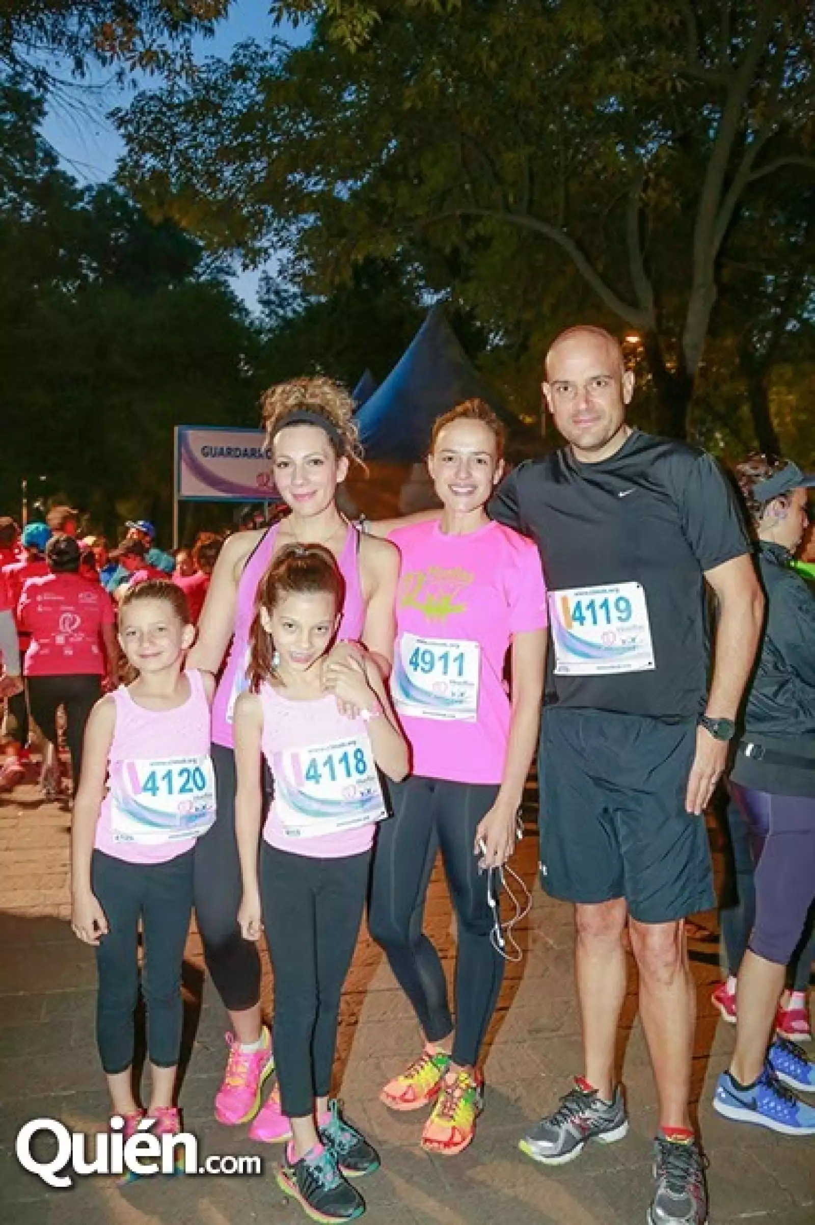 Hana Tamara,Sabina,Adriana y Manuel Rivera