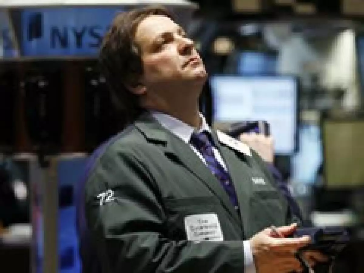 Los mercados de EU tuvieron un mal inicio de semana. (Foto: Reuters )
