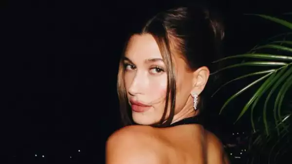 Hailey Bieber .png