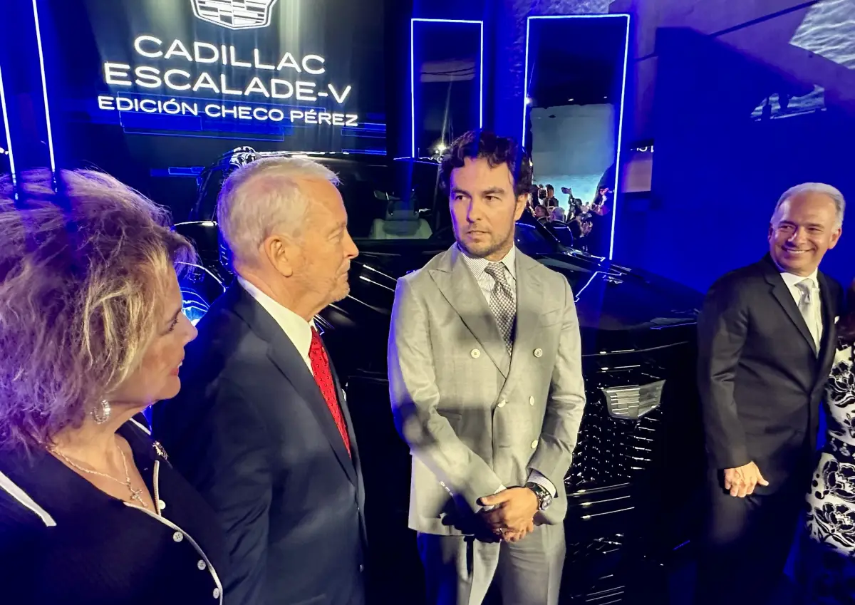 cadillac-escalade-v-edicion-checo-Pérez