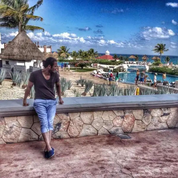 Kuno disfruta de la Riviera Maya en su debut como director de cine.