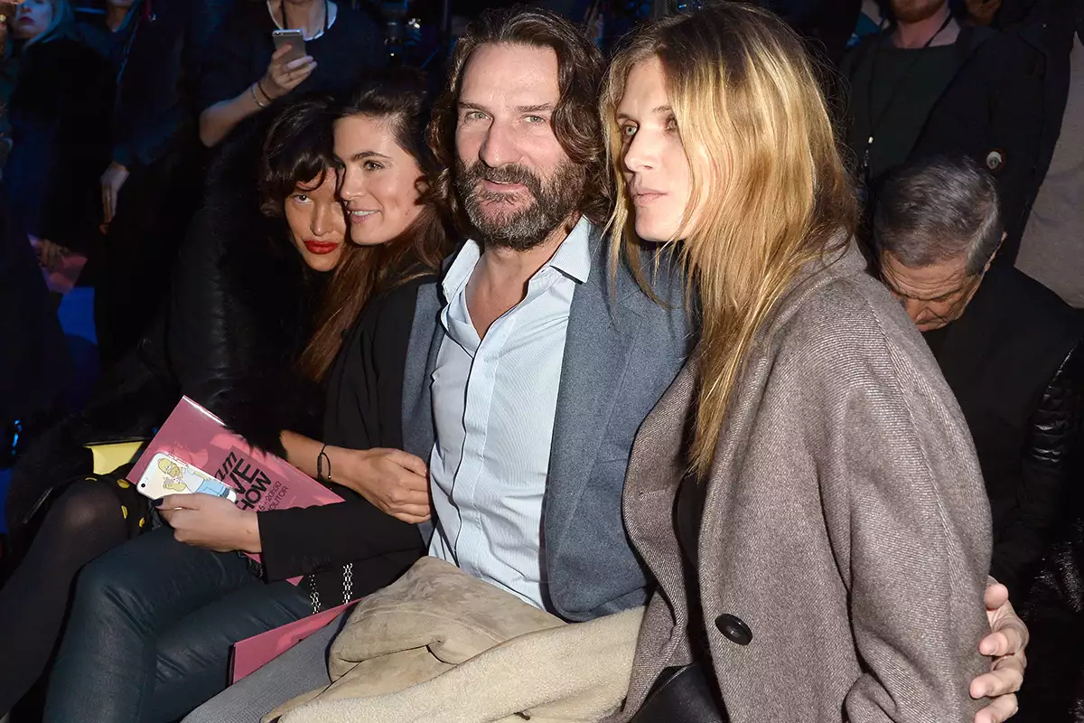 Frederic Beigbeder y su esposa Lara Micheli