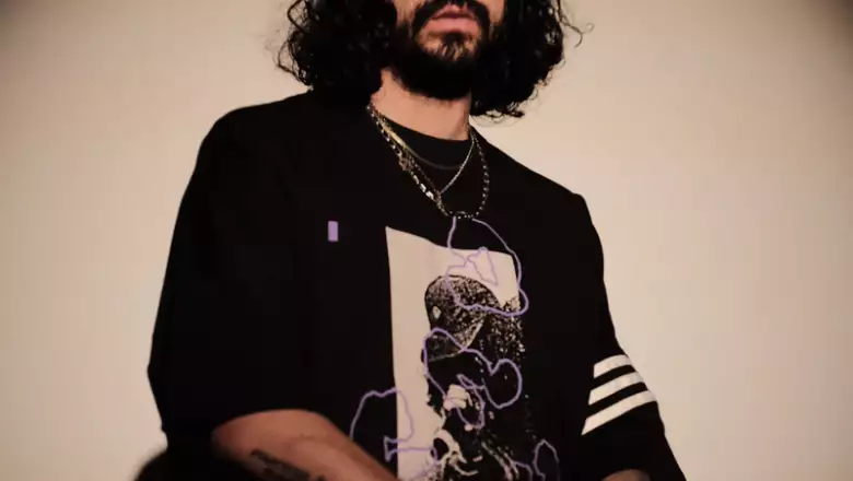 Tony Delfino y Tino el Pingüino