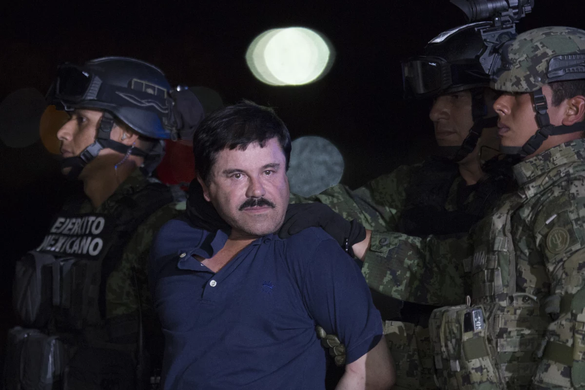 El Cártel de Sinaloa controla parte del narcotráfico en el país centroamericano, aunque lo ha disputado con Los Zetas y el Cártel del Golfo.