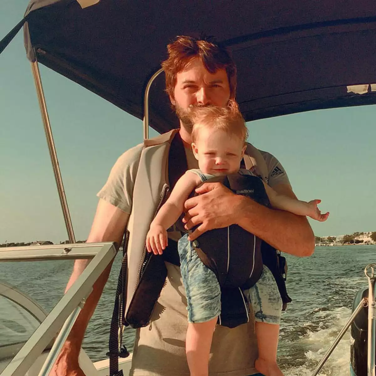 Daddys girl, escribe el orgulloso prometido de Christina Aguilera presumiento a su bebé.