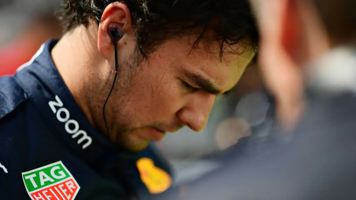 La mamá de Max Verstappen acusa al Checo Pérez de infidelidad. 