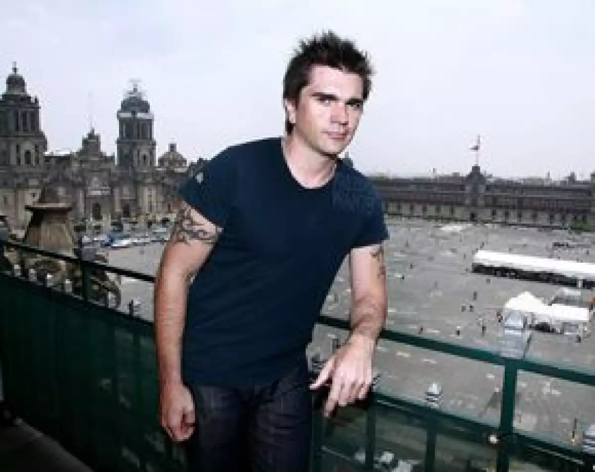 El cantante señaló que este año estará componiendo y trabajando para su nueva producción, la cual será en español porque "no tengo la intención real de hacer un disco en inglés".