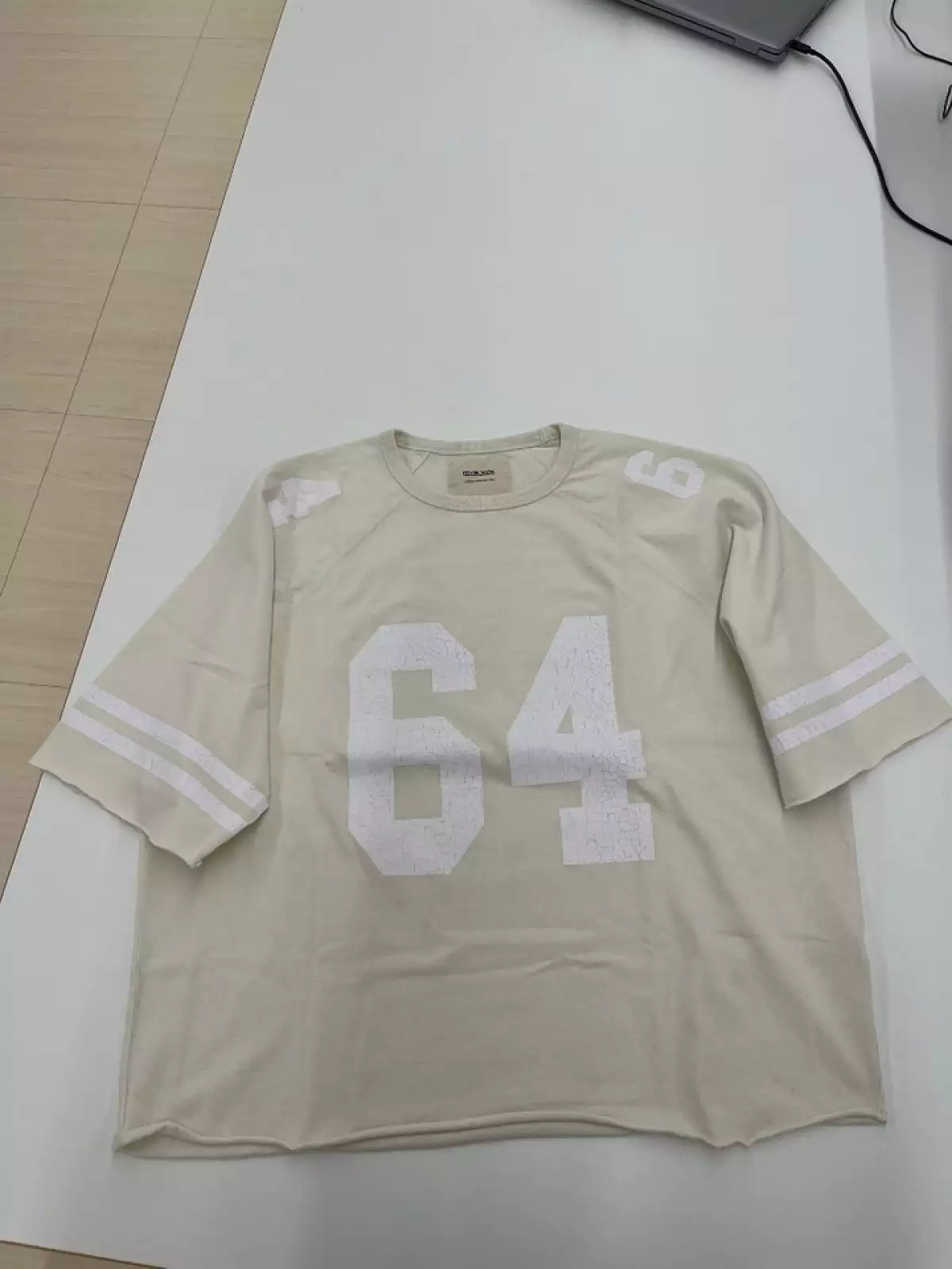 bad-bunny-regalo-empleados-zara-jersey