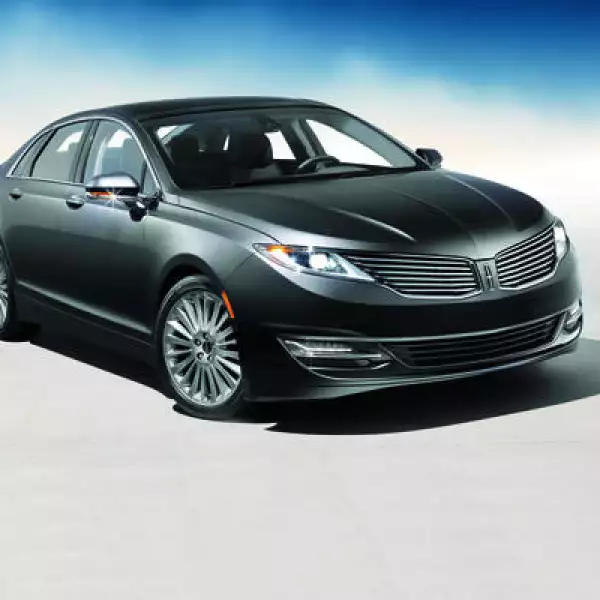 La marca de lujo de Ford, Lincoln mostró el modelo MKZ. El auto cuenta con una propuesta más dinámica, tomando el clásico lujo de la marca.