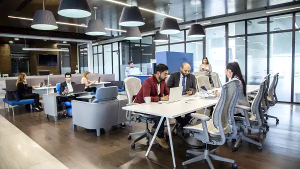 La tasa de empleo en México subió en noviembre pero la informalidad también: Inegi 