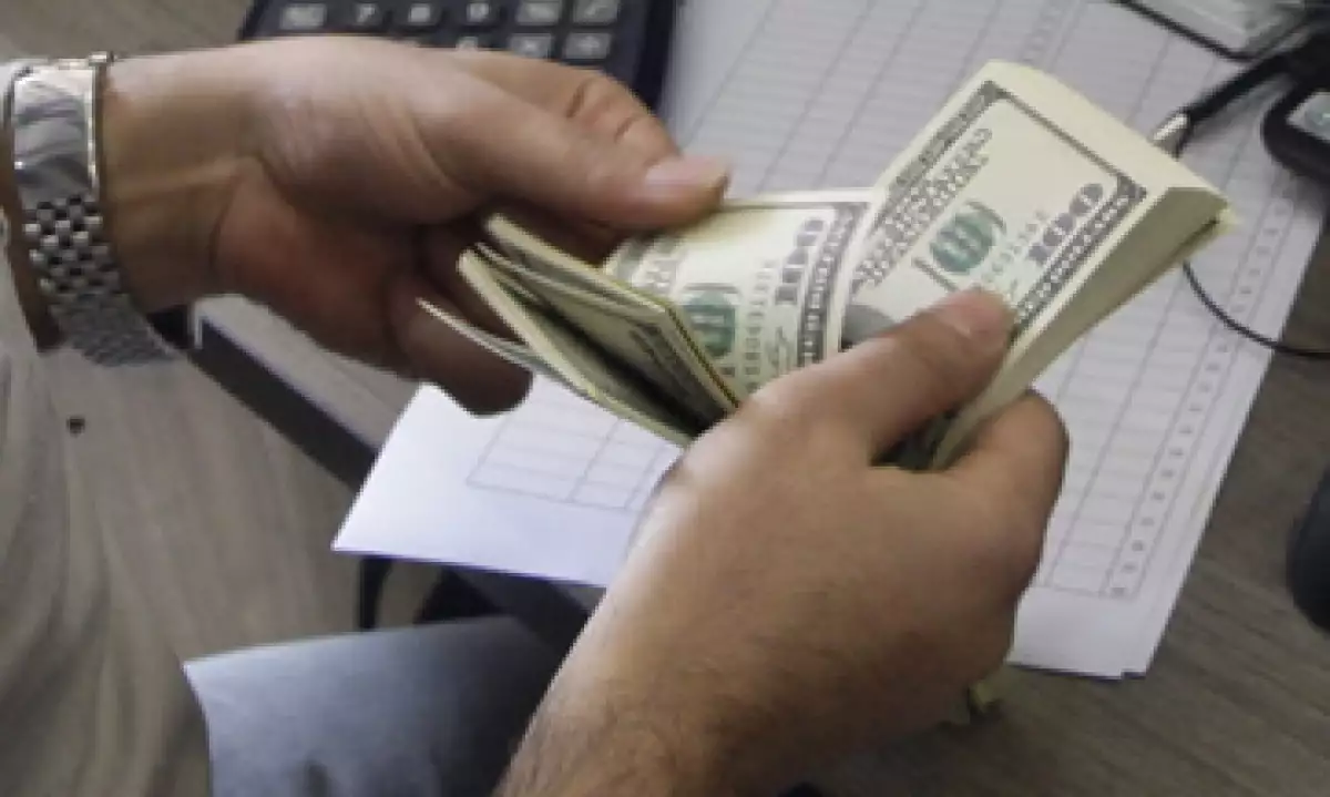El tipo de cambio es de 13.1793 pesos para solventar obligaciones denominadas en moneda extranjera. (Foto: AP)